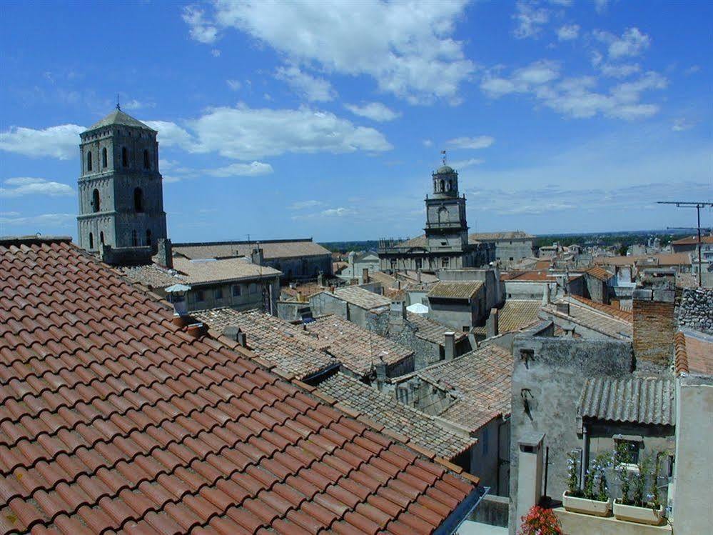 Hotel Amphitheatre Arles Eksteriør bilde